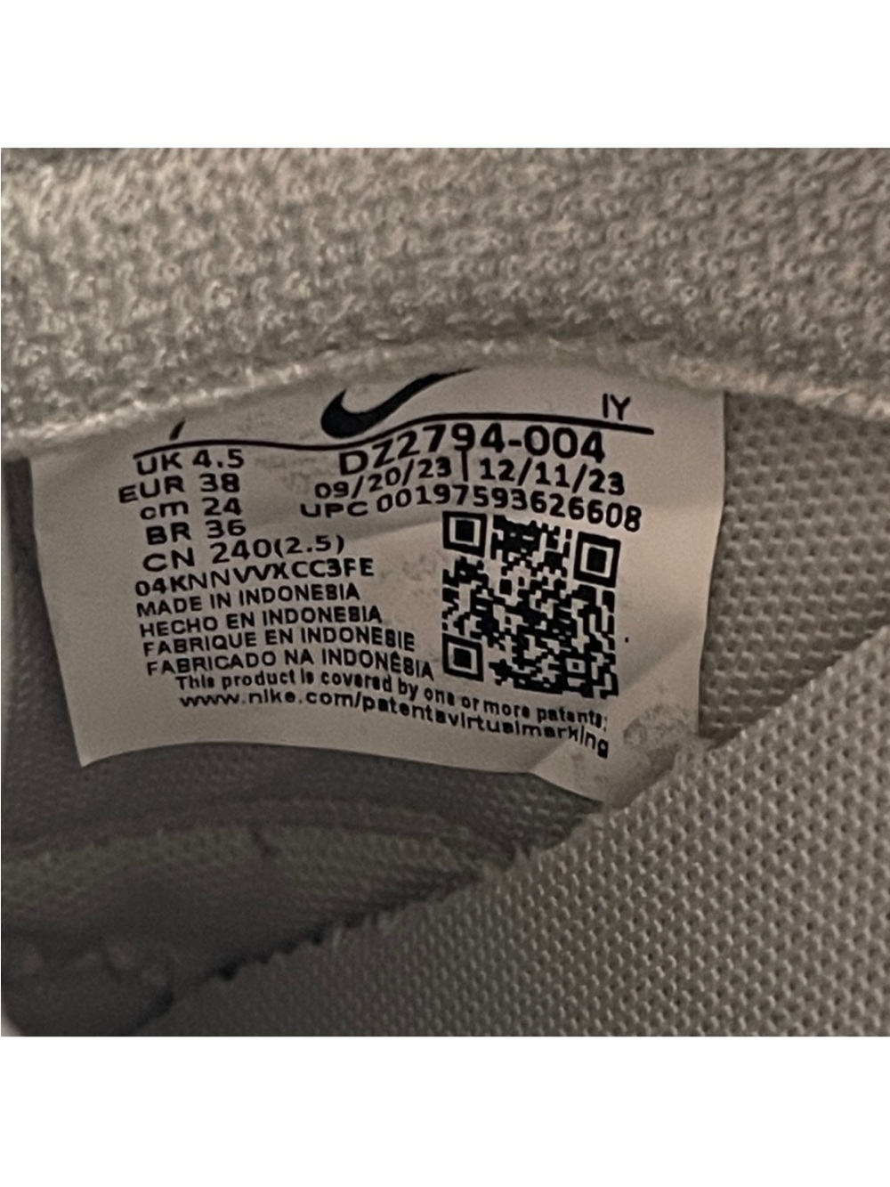 Nike Wmns Dunk Low Twist
LIGHT SILVER/SAIL-WHITECasual Sneakers
DZ2794-004 Sz 7 - Picture 9 of 10